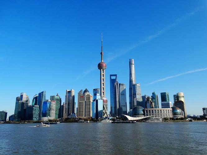 虚实融合、内容出海，鼎天国际如何定义下一代娱乐公司？